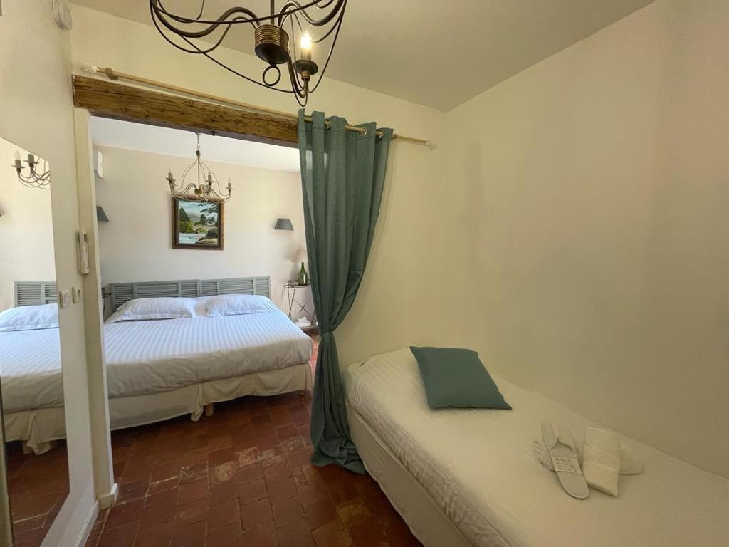 Bed & Breakfast Chateau Le Bouis Gruissan